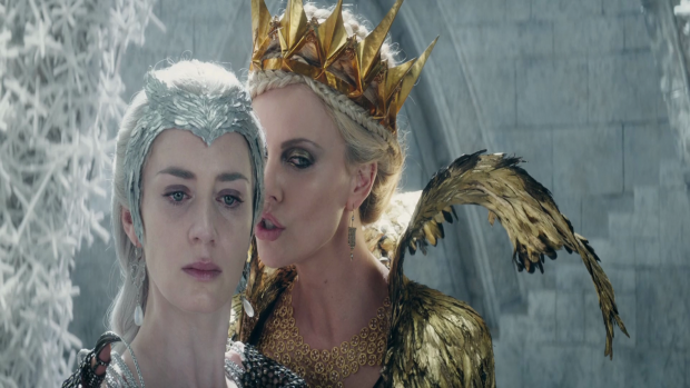 Freya and ravenna in The Huntsman Winter's War HD Screencaps